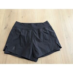 On Cloud Running Women's Running Shorts Size Medium Lined Black/Black EUC!